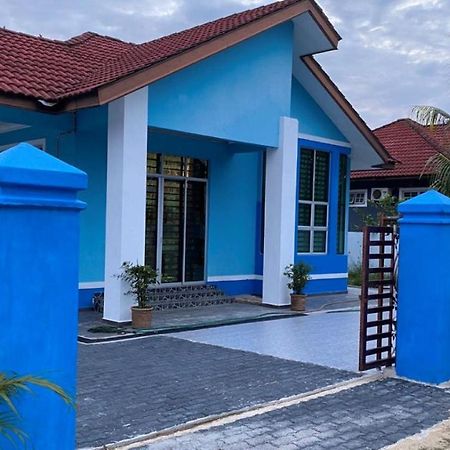 Seri Idaman Guest House Pasir Mas Kültér fotó